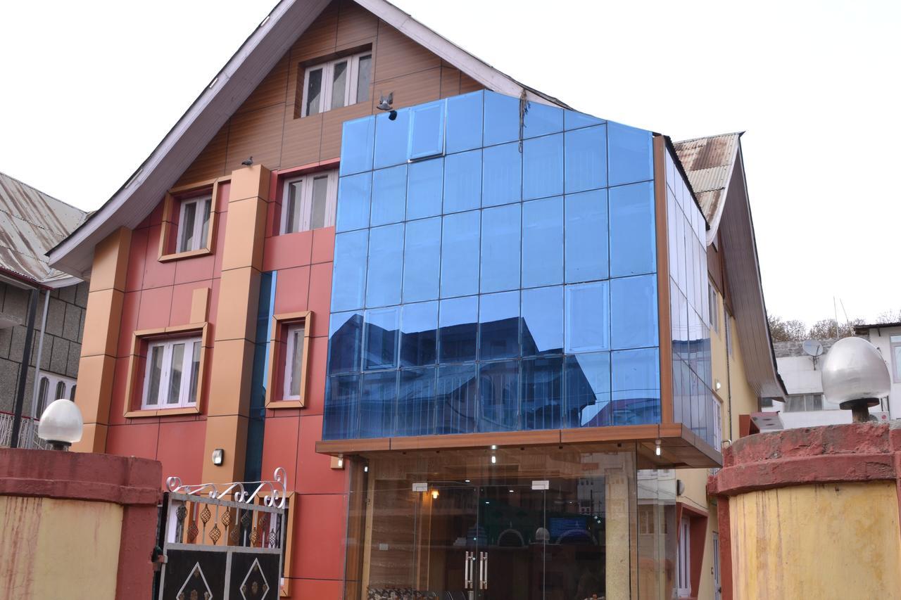 Hotel Grg Residency Srīnagar Eksteriør billede